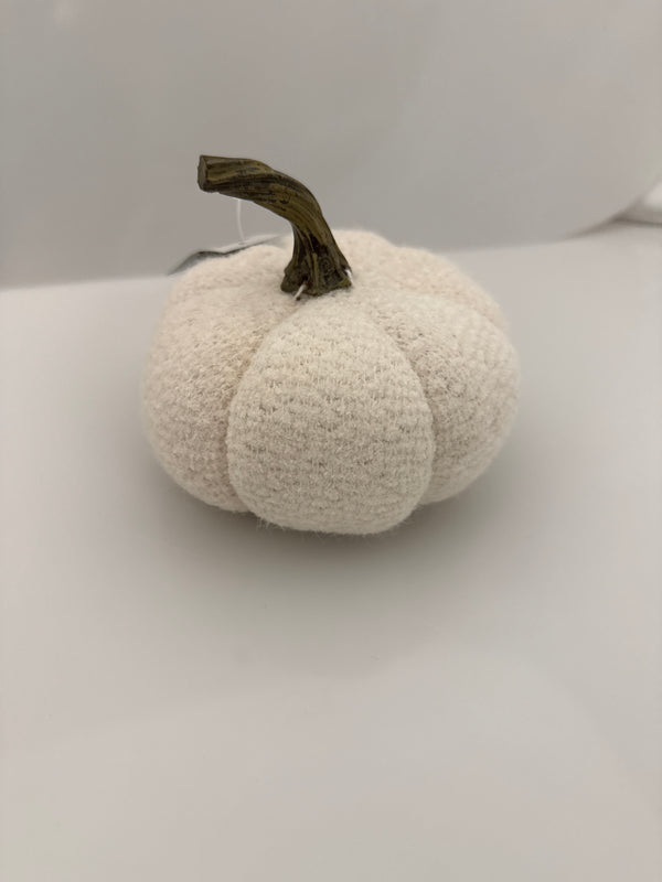 Fuzz White Knit Pumpkin with Resin Stem - 4.5inch