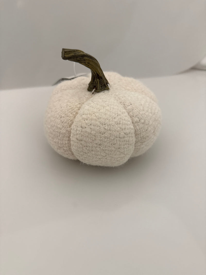 Fuzz White Knit Pumpkin with Resin Stem - 4.5inch