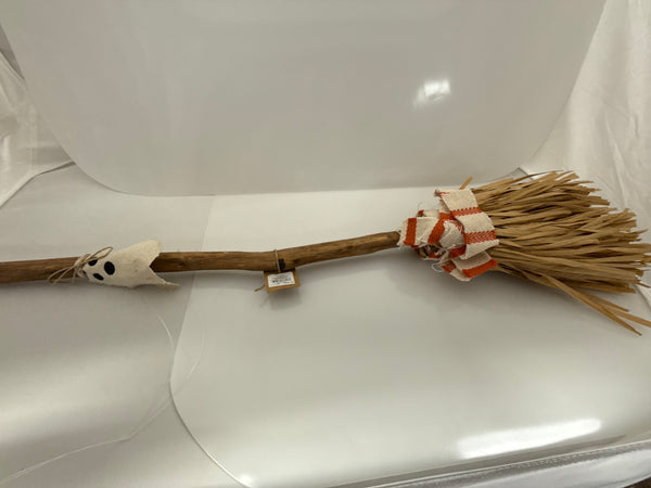 Ghost Broom Decor With Tag