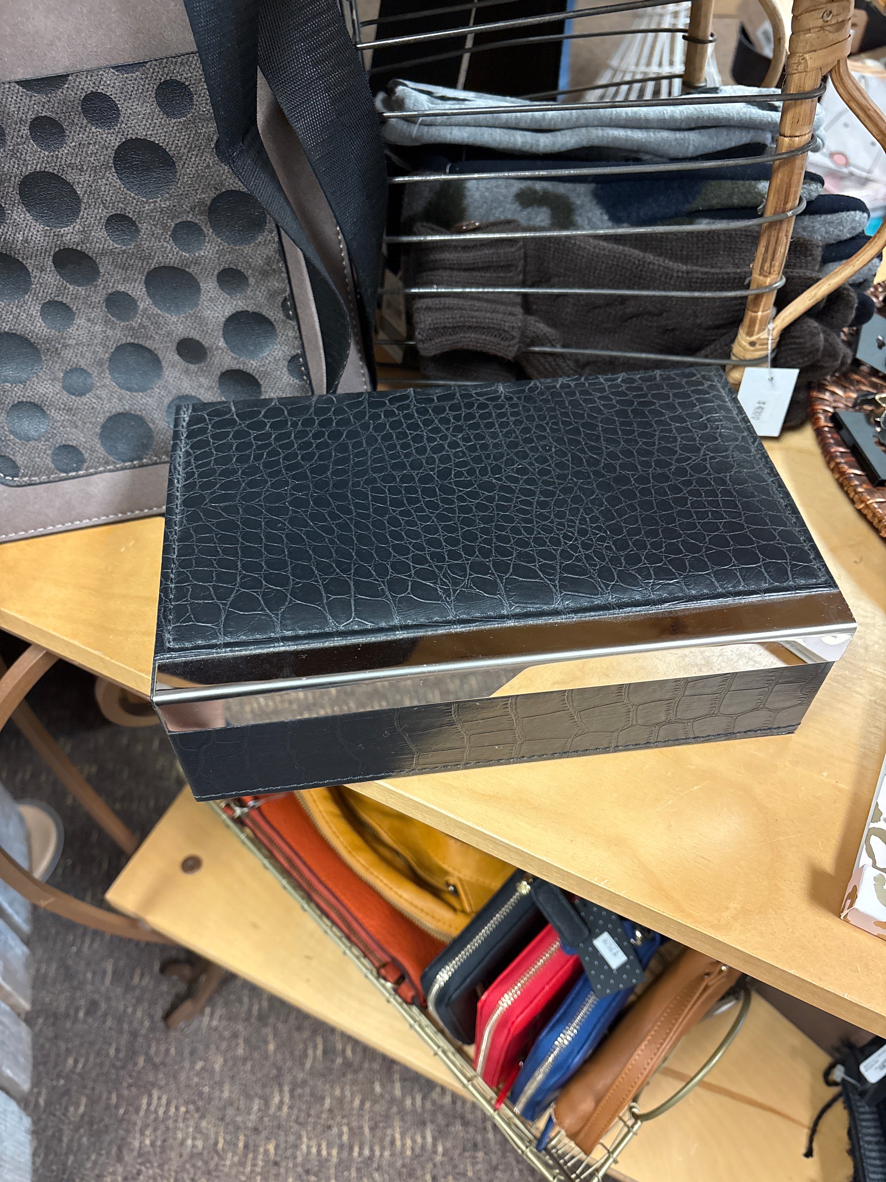 Cigar Box – Scraps