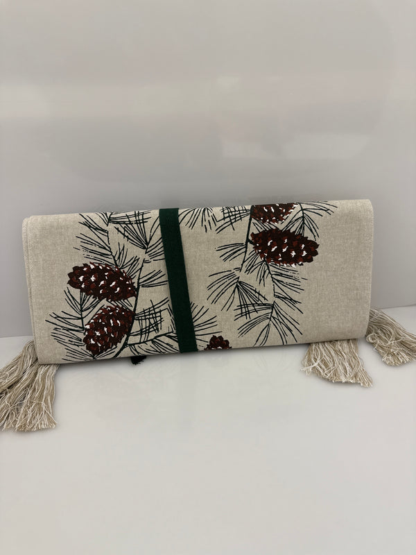 Wilde Pinecone Runner