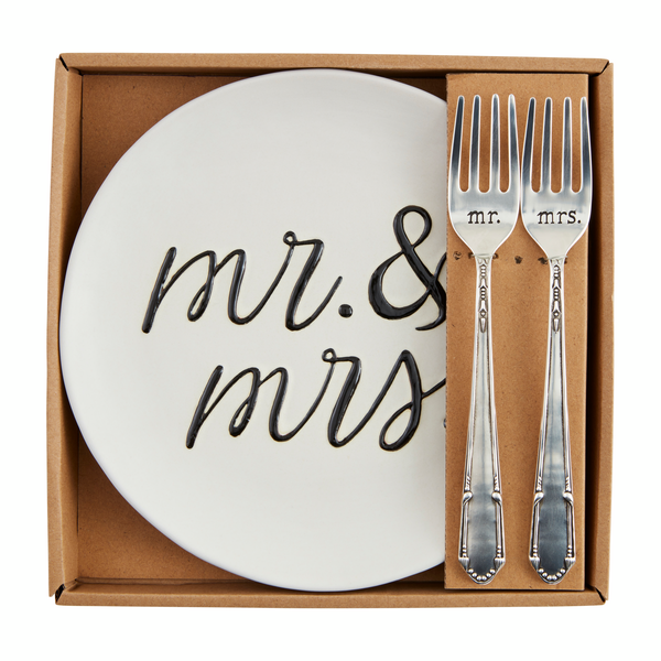 Mr and Mrs Cake Plate Set