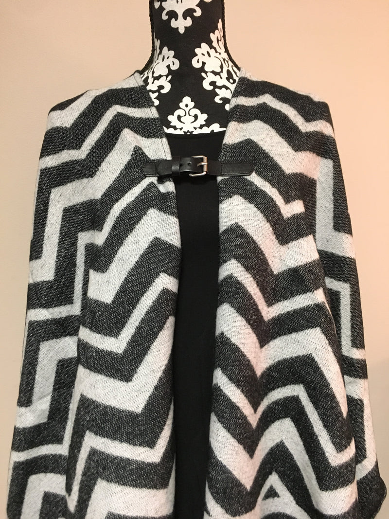 Black/White Woven Cape with Buckle