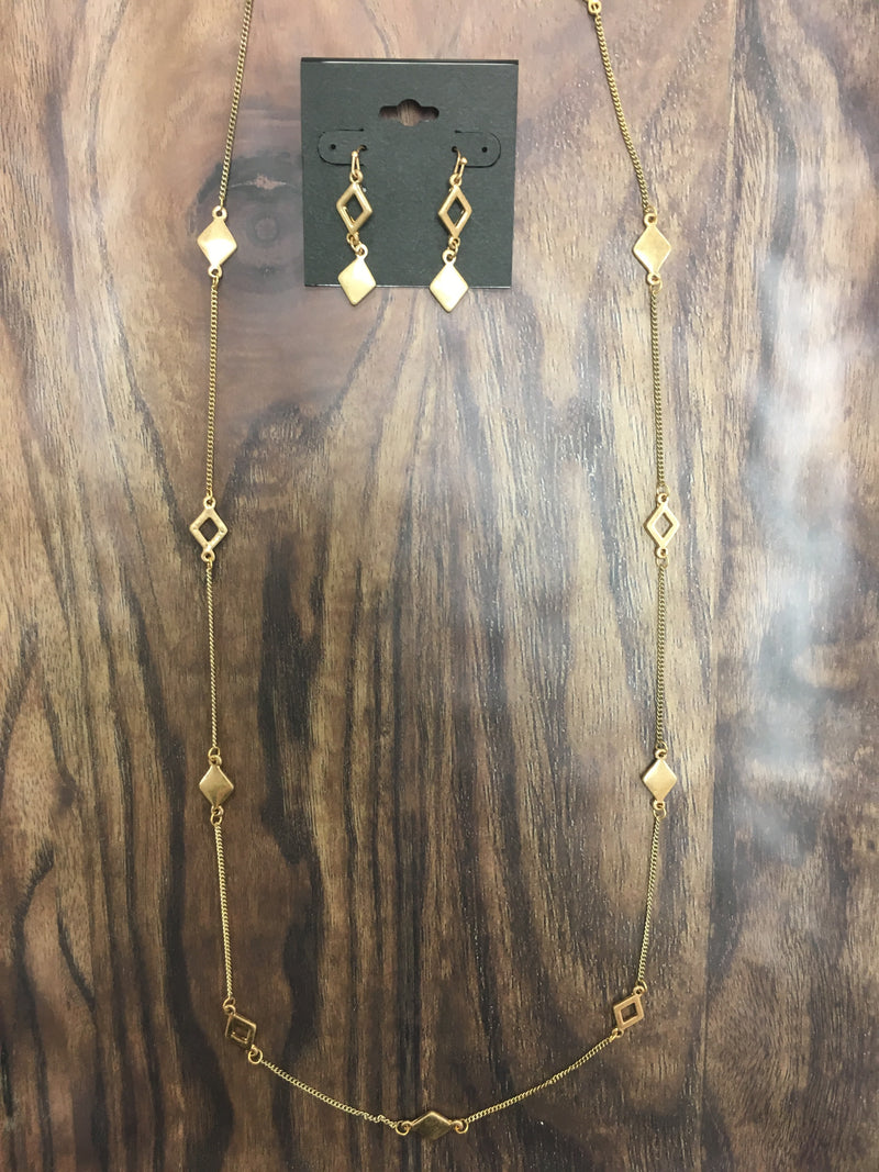 Worn Gold Chain Necklace Set